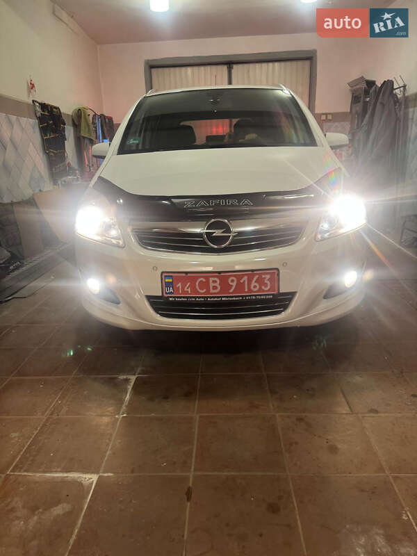 Мінівен Opel Zafira 2009 в Харкові