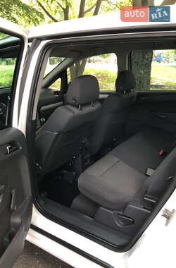 Минивэн Opel Zafira 2009 в 