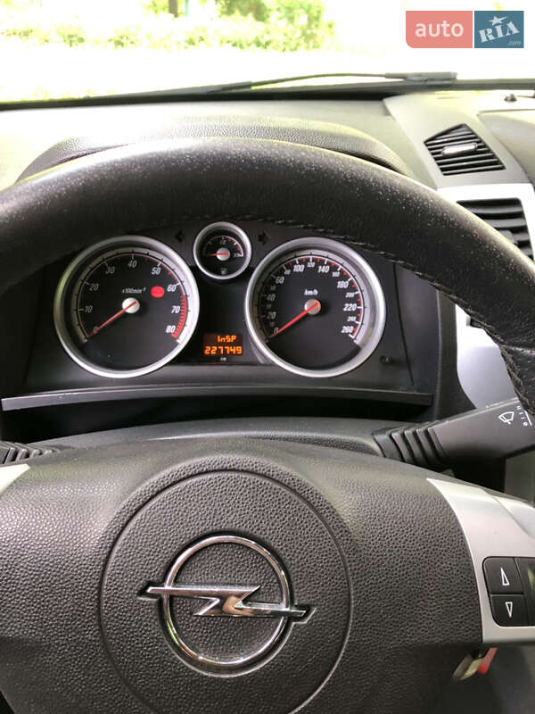 Мінівен Opel Zafira 2009 в Харкові