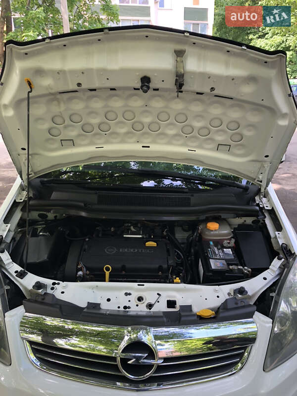 Мінівен Opel Zafira 2009 в Харкові