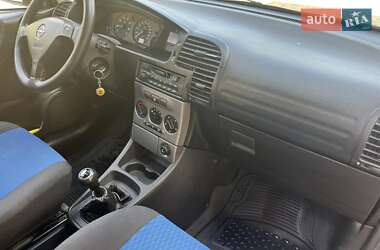 Минивэн Opel Zafira 2003 в 