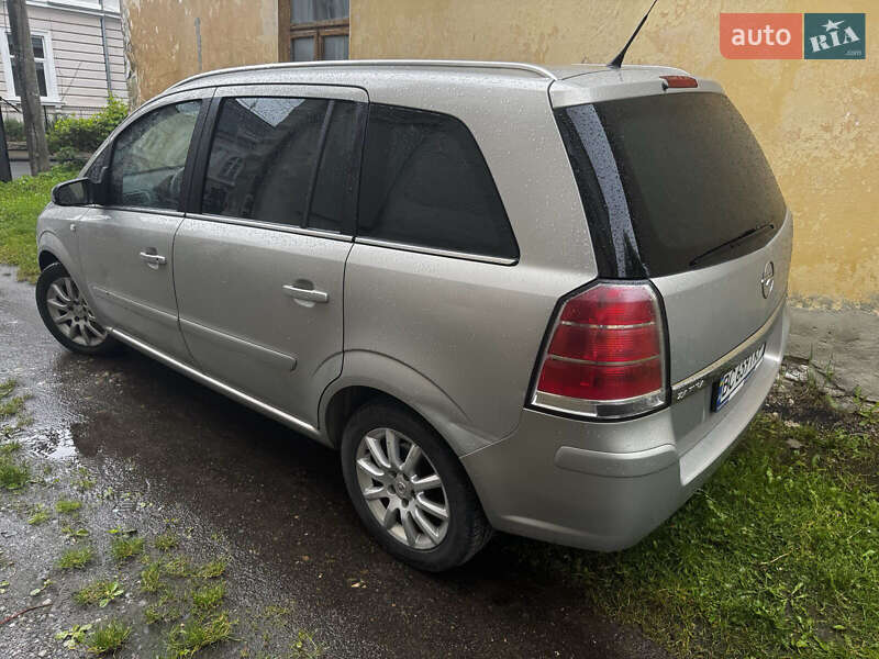 Минивэн Opel Zafira 2007 в Дрогобыче