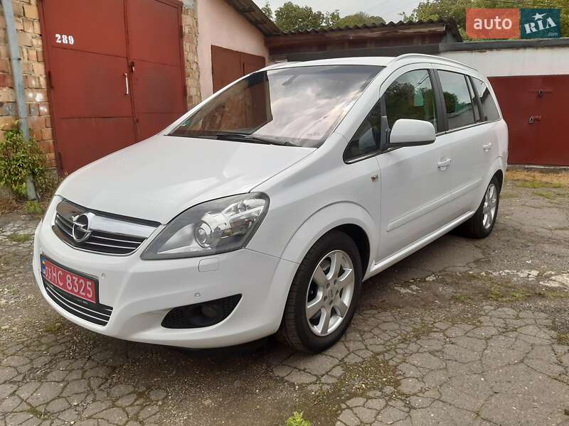 AUTO.RIA – Опель Зафира 1.70 л - купить подержанную Opel