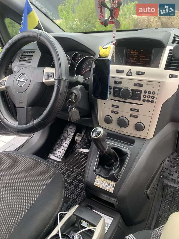 Мінівен Opel Zafira 2008 в Самборі