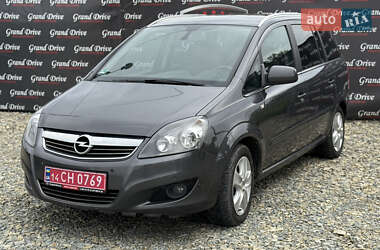Минивэн Opel Zafira 2011 в Каменец-Подольском