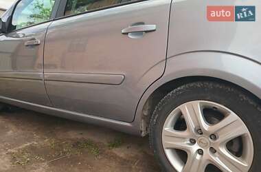 Минивэн Opel Zafira 2009 в 