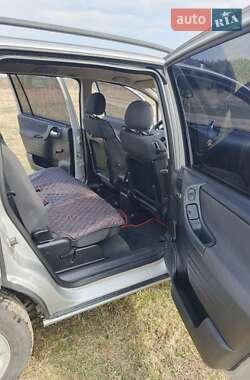 Минивэн Opel Zafira 2004 в 