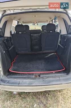 Минивэн Opel Zafira 2004 в 