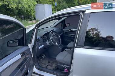Минивэн Opel Zafira 2007 в 