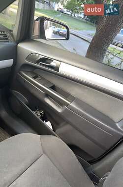 Минивэн Opel Zafira 2007 в 