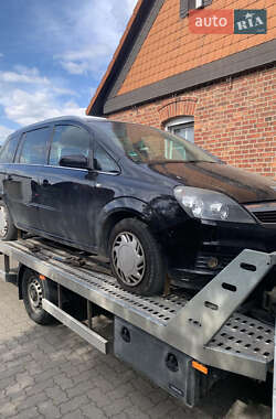 Минивэн Opel Zafira 2007 в Луцке