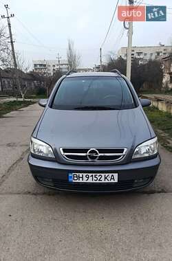 Мінівен Opel Zafira 2005 в Кілії