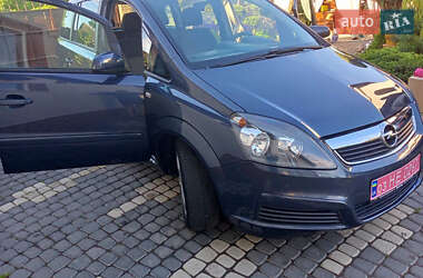 Минивэн Opel Zafira 2008 в 