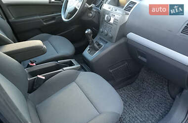 Минивэн Opel Zafira 2008 в 