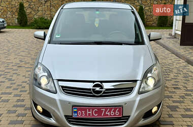 Минивэн Opel Zafira 2008 в Могилев-Подольске