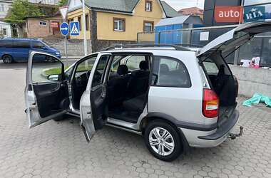 Минивэн Opel Zafira 2002 в 
