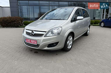 Минивэн Opel Zafira 2009 в 
