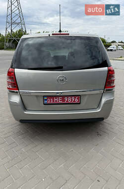 Минивэн Opel Zafira 2009 в 