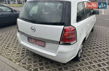 Минивэн Opel Zafira 2008 в 