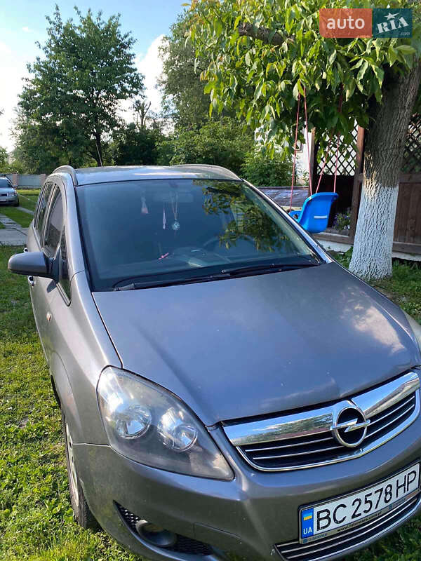 Мінівен Opel Zafira 2005 в Городку