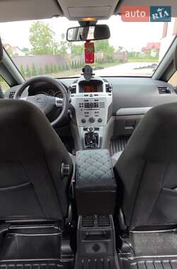 Минивэн Opel Zafira 2009 в 