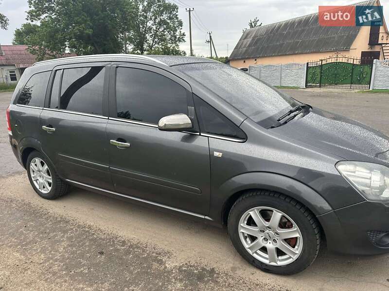 Мінівен Opel Zafira 2008 в Жашківу
