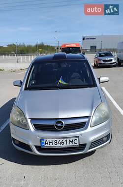 Мінівен Opel Zafira 2007 в Чернівцях