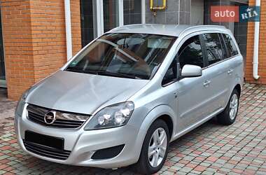 Минивэн Opel Zafira 2010 в Белой Церкви