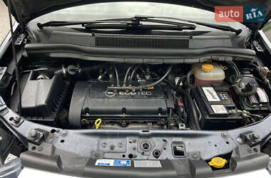 Мінівен Opel Zafira 2005 в 