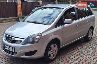 Минивэн Opel Zafira 2010 в Белой Церкви