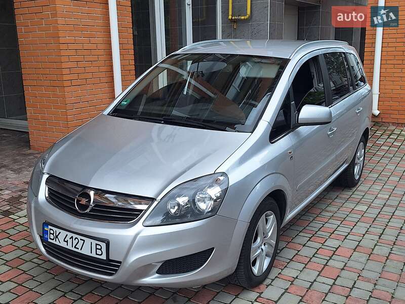 Opel Zafira 2010