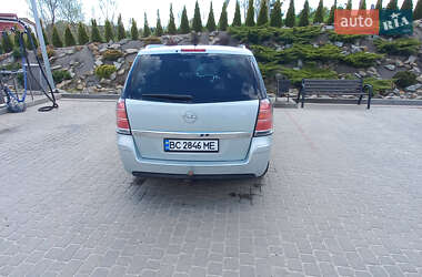 Минивэн Opel Zafira 2009 в 