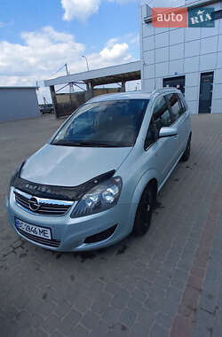 Минивэн Opel Zafira 2009 в 