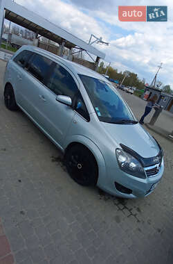 Минивэн Opel Zafira 2009 в 