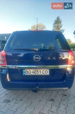 Мінівен Opel Zafira 2010 в 
