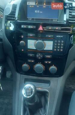 Мінівен Opel Zafira 2010 в 