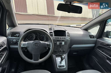 Минивэн Opel Zafira 2006 в 