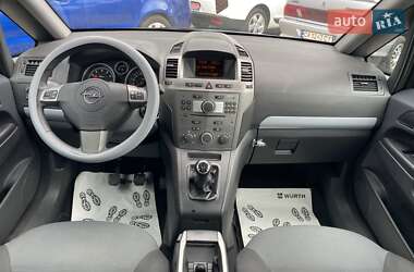 Минивэн Opel Zafira 2006 в 