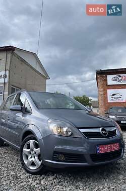 Минивэн Opel Zafira 2006 в 