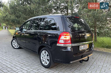 Мінівен Opel Zafira 2013 в 