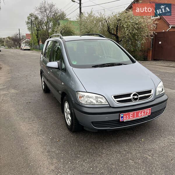 Минивэн Opel Zafira 2005 в Сумах