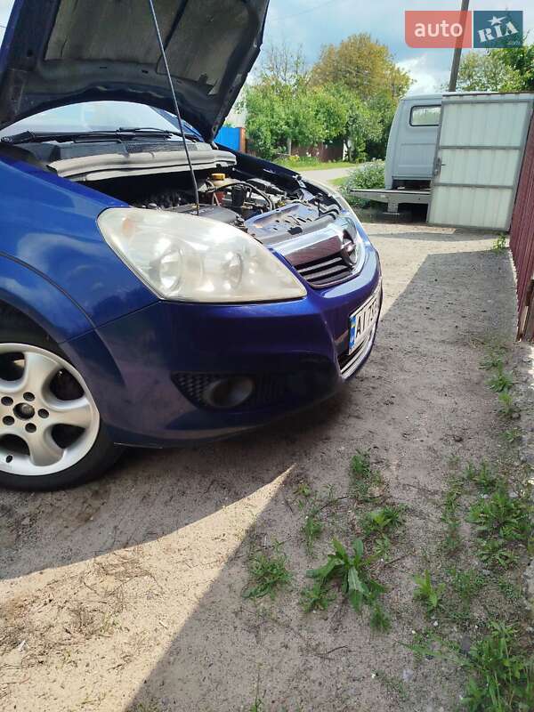 Минивэн Opel Zafira 2008 в Софиевской Борщаговке