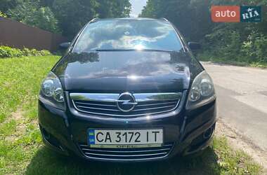 Минивэн Opel Zafira 2011 в 
