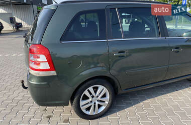 Мінівен Opel Zafira 2010 в 