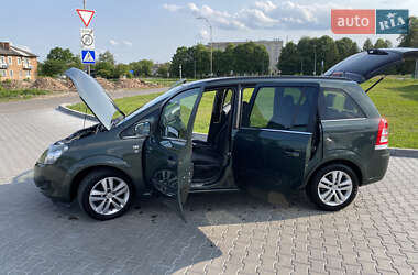 Мінівен Opel Zafira 2010 в 