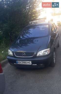 Мінівен Opel Zafira 2000 в Києві