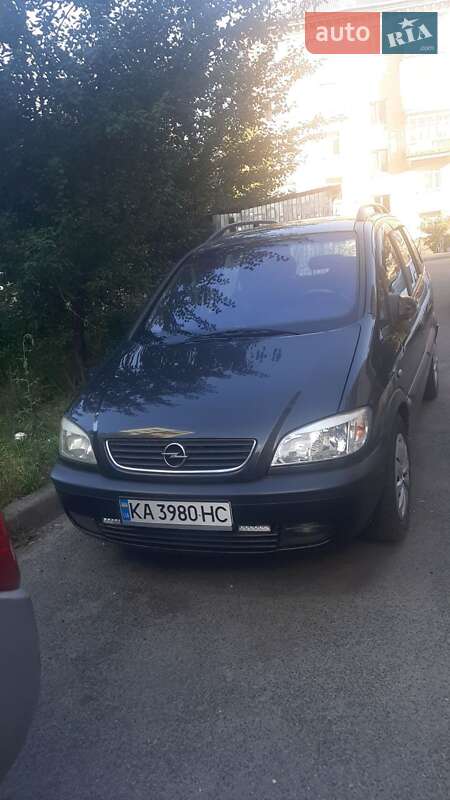 Минивэн Opel Zafira 2000 в Киеве