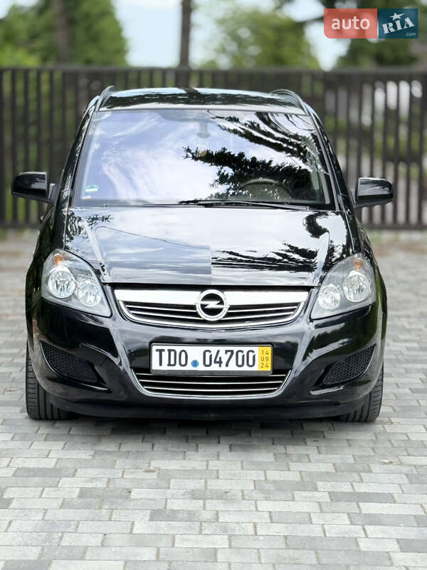 Opel Zafira 2012