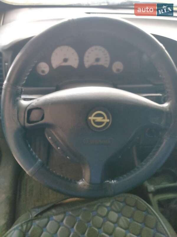 Минивэн Opel Zafira 1999 в Лозовой