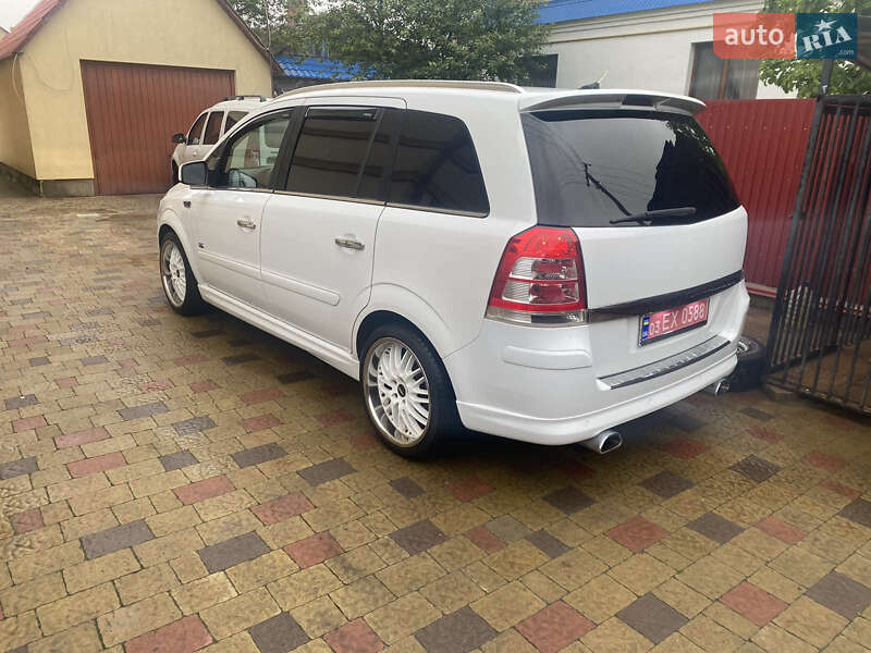 Минивэн Opel Zafira 2012 в Ковеле